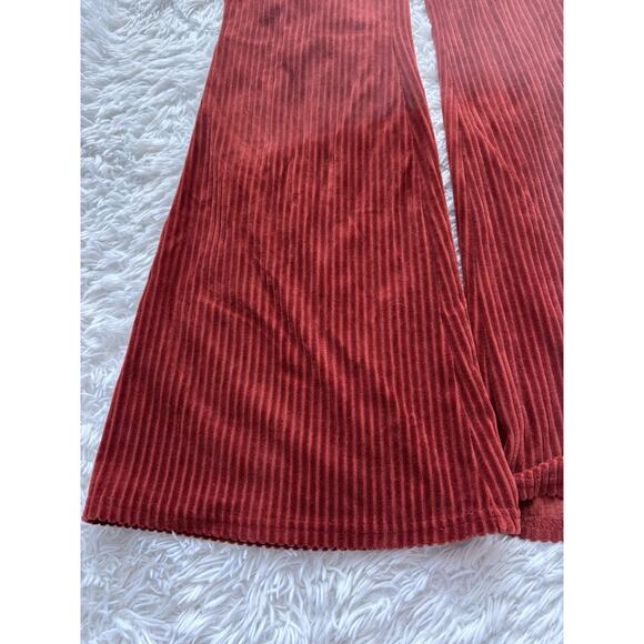 No Boundaries junior sz. 7-9 burnt orange ribbed flare pants. Soft, comf - Picture 7 of 10